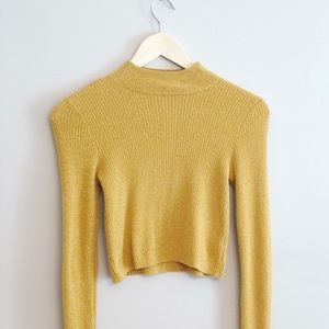 (Mustard) Long sleeve, crop top